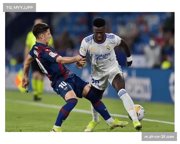 莱万特伤病情况相对乐观 核心框架保持完整利于战术执行 莱万特伤病情况相对乐观 核心框架保持完整利于战术执行